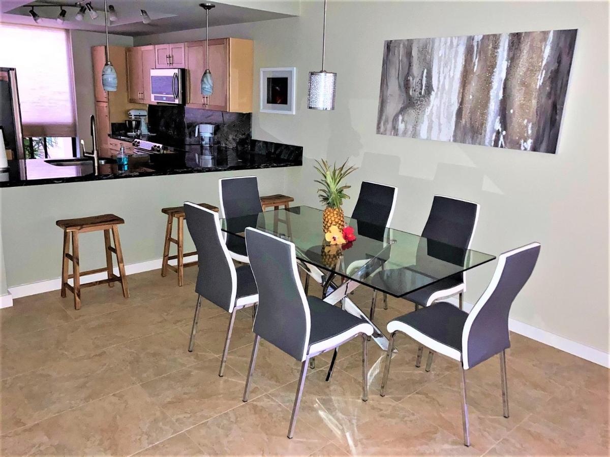 Coconut At Shores -